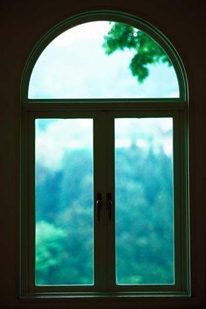 遠方に住んでいても空き家管理に任せる