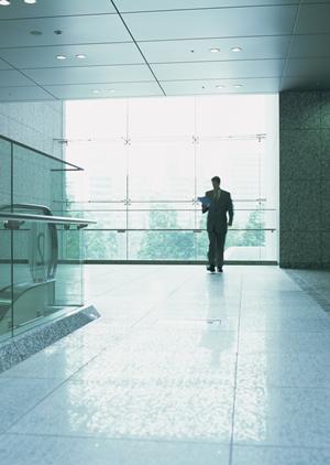 駅チカで広い多目的スペースです